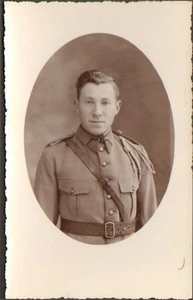CARTE POSTALE PHOTO SOLDAT MILITAIRE - Imagen 1 de 1