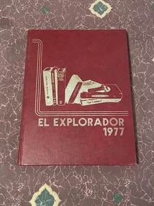 1977 El Explorador Lubbock Christian College Vol. 20 Annual Yearbook - Imagen 1 de 13