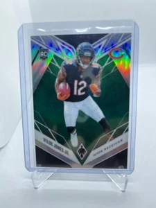 2022 Panini Phoenix Rookies Green /25 SP Velus Jones Jr #130 Rookie RC Bears UT - Picture 1 of 2