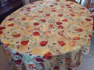 Beautiful 60" x 100" Food Network Tablecloth, 100% Polyester,excellent condition - Picture 1 of 9