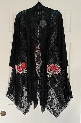 Kimono feminino sexy preto oco de renda emendado TAM:XL. Novo com etiquetas - Imagem 1 de 4