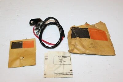 Выключатель стоп-сигнала Harley-Davidson 72004-67 - 1967-72 XL Sportster новый из старых запасов - Изображение 1 из 4