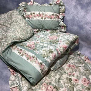 Laura Ashley Cottage Rose Twin Comforter Set 3 Pc w/ Sham & Accent Pillow VTG - Picture 1 of 16