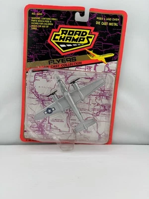 Road Champs Flyers: Twin Engine WWII Fighter (NO. 6200) Foto 1 de 2