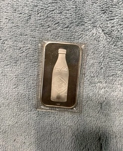 1974 Coca Cola Chattanooga Tennessee World Wide Mint 1 OZ .999 Fine Silver Bar - Picture 1 of 4
