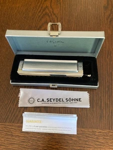 SEYDEL SAXONY KEY OF C ORCHESTRA-TUNED CHROMATIC HARMONICA - Picture 1 of 8