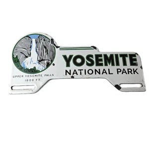 Topper de matrícula vintage de Yosemite California - anuncio de letrero en adorno de automóvil - Imagen 1 de 14