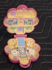 Lote de colección 1990 Polly Pocket Mr. Fry's Restaurant Chef Bluebird Toys - Imagen 1 de 15