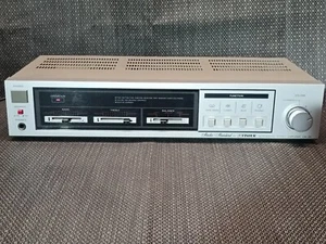 Amplificatore stereo Fisher CA-30 - Foto 1 di 9