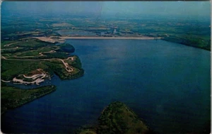Postcard: Spillway Marina & Recreational Park On Beautiful Tuttle Creek Lake - Picture 1 of 2