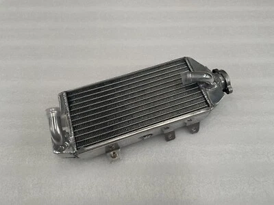 🔥Radiador de aluminio derecho Kawasaki KX250 / KX250X / KX250F 2025 Foto 1 de 2