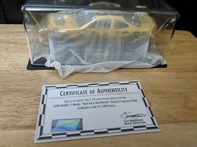 REVELL 2000 KEN SCHRADER #36 PONTIAC GRAND PRIX M&M's PEDIGREE NASCAR 1:24 - Image 1 of 3