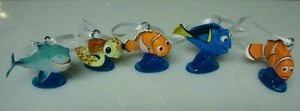 Disney Buscando a Nemo Adornos - Juego de 5 Marlin Bruce Dory Nemo Squirt BOGO Comprar - Imagen 1 de 2