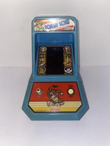 Vintage Nintendo Donkey Kong 1981 Table Top Mini Arcade Game - Picture 1 of 10