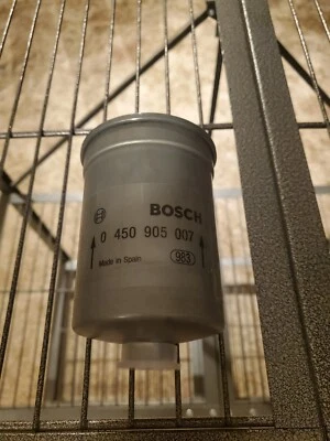 FILTRO DE COMBUSTIBLE MERCEDES BENZ BOSCH W107 350SL 450SL W111 280SE 3,5 L W108 280SE Foto 1 de 2