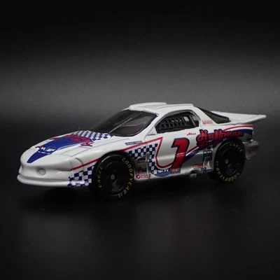 Pontiac Firebird Iroc Huffman Nhra 1:64 Scale Collectible Diecast Modello Auto - Immagine 1 di 4
