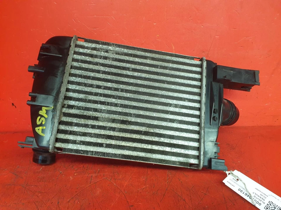 RENAULT CLIO INTERCOOLER  2015 0.9L PETROL H4BT 408 90 - Image 1 of 4
