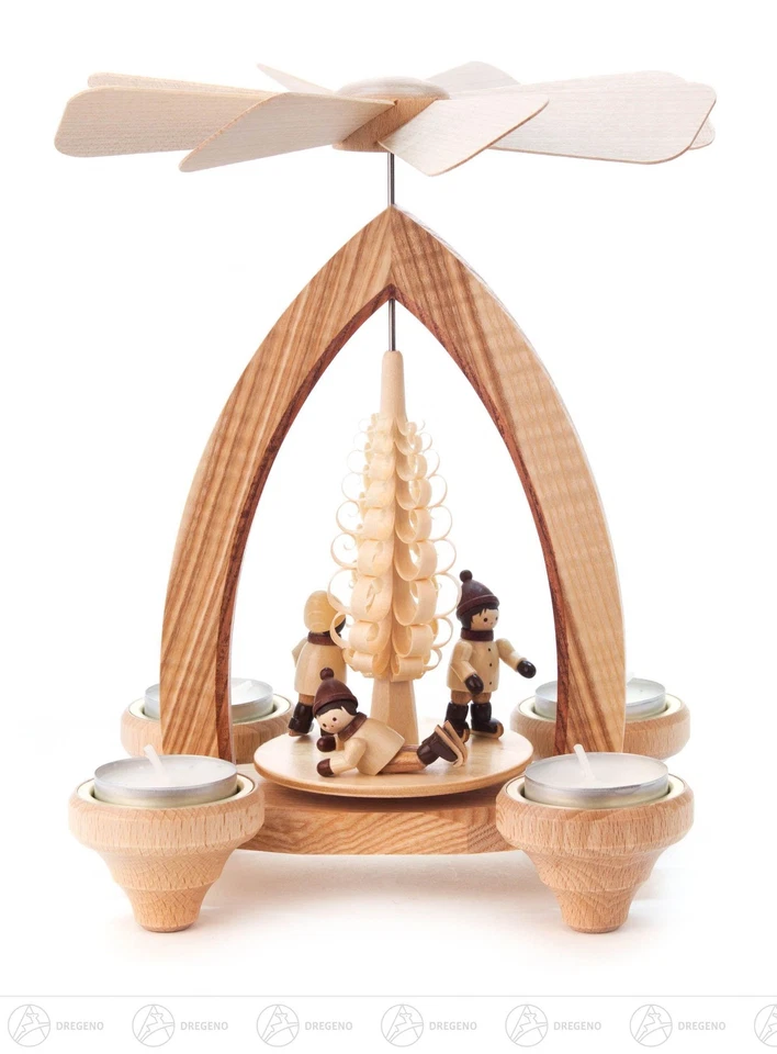 Pirámide con Patinadores sobre Hielo para Luces de Té 19cmx23cmx15.5cm Nuevo Erzgebirge Foto 1 de 1