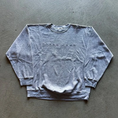 Sudadera Notre Dame Vintage Años 90 Talla XL Gris Cuello Redondo Universidad Irlandesa NCAA Foto 1 de 4