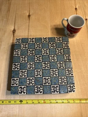 Vintage Hand Carved Aztec Mayan Malachite Chess Set Large Chest Style Mexico 10” - Image 1 of 4