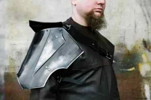 Medieval Shoulder armor single pauldron for gothic knight fantasy cosplay Armor - Picture 1 of 3