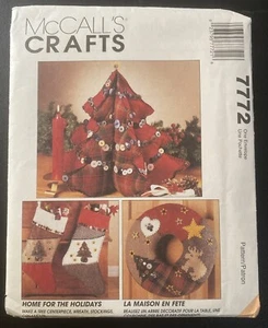 McCalls 7772 Tree Center Piece Wreath Stockings Ornaments Holiday UNCUT FF - Picture 1 of 4