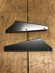 *Stainless* FRONT Black Mud Flap Brackets To Fit Land Rover Defender 90 110 130 - Picture 1 of 5