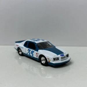 1983 83 Ford Thunderbird Stock Car Collectible 1/64 Scale Diecast Diorama Model - Picture 1 of 4