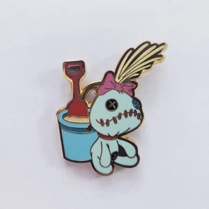 Disney Loungefly Lilo and Stitch Scrump Beach Day Pin - Bild 1 von 2