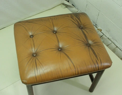 Pair of Handsome English Leather Benches Cover