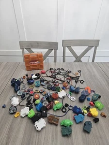 Gran lote Beyblades - Imagen 1 de 16