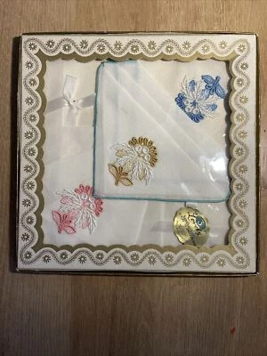 Nuevo conjunto de caja de pañuelos suizos bordados florales de algodón vintage para dama elegante Foto 1 de 4