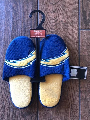 NFL LA Chargers Team  Slippers Slip on House Shoes Foco Mens Small 7-8 Cover