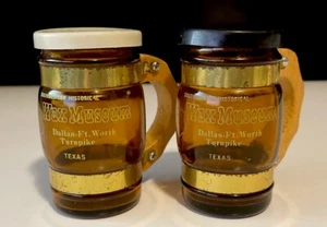 Vintage Texas Glass Barrel Wooden Handled Souvenir Salt & Pepper Shakers Set - Picture 1 of 9