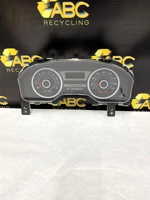 2005-2006 Ford Expedition Speedometer Instrument Cluster ID 6L1T-10849-DD OEM - Image 1 of 4