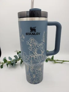 Stanley 40 Unzen Becher. "Survivor" Schmetterling Blumen individuell graviert. L@@k!!!!!!! - Bild 1 von 5