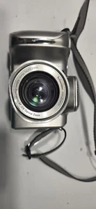Kodak EasyShare Z612 Silver 12X Optical Zoom Digital Camera 6.1 - Picture 1 of 5