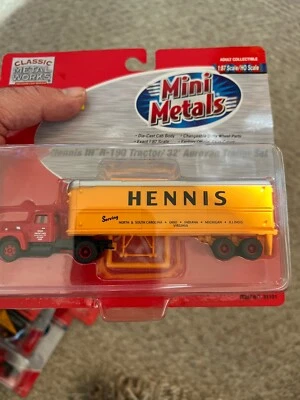 Classic Metal Works 1/87. Hennis IH R-190 Tractor 32' Aerovan Trailer Set. 31101 - Image 1 of 3