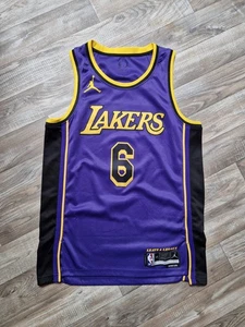 LeBron James Los Angeles Lakers Jersey Size Medium - Picture 1 of 6