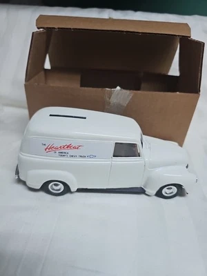 ERTL 1950 CHEVY PANEL CAMIÓN DE REPARTO THE HEARTBEAT OF AMERICA COIN BANK 9873 NUEVO Foto 1 de 4