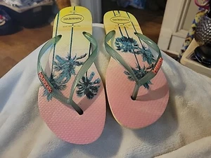 Havaianas Slim Flip Flops Yellow, Pink, Palm Trees, Green Straps Size 7/8 - Picture 1 of 4