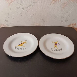 Pair of Pottery Barn Santa's Reindeer 8.5" Platinum Rim Salad/Dessert Plates - Picture 1 of 8
