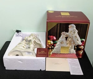 Lenox Florentiner & Perle SCHMUCKWEIHNACHTSMANN MIT BELEUCHTETEM BAUM Porzellanfigur, 9,5 Zoll - Bild 1 von 16