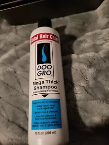 DOO GRO Mega Thick Shampoo 10 fl.oz Volumizing Formula Shampoo B42 - Picture 1 of 4