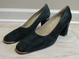 VTG Saks Fifth Ave Dark Green Suede Leather Heels Holiday 8 Narrow Fenton Last - Picture 1 of 7
