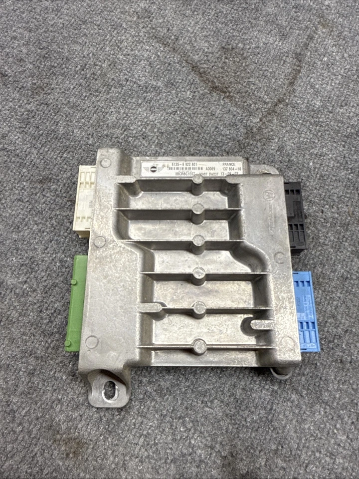 Módulo de control de carrocería Mini Cooper 2002 BCM 6135-6 922 801 Foto 1 de 4