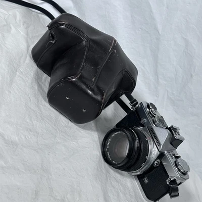 [Near MINT] Olympus OM-1 Silver Film Camera F.Zuiko Auto-S OM System From JAPAN - Image 1 of 4