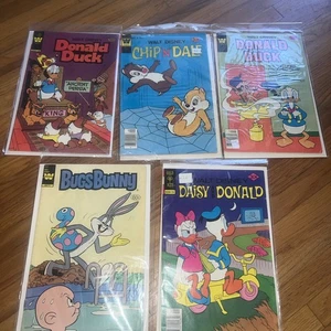 Walt Disney - Warner Bros ~ 1977 Gold Key Comics Menge 5 - Bild 1 von 6