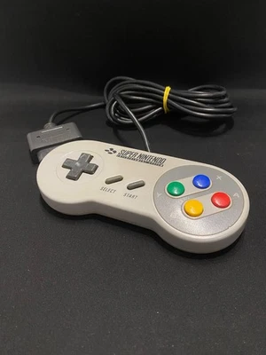 Controller Super Nintendo Entertainment System CLV-202 Nes SNES Wii Funzionante  - Immagine 1 di 4