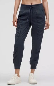 Corredor Lululemon Dance Studio tiro medio 7/8 - venta al por menor $98 - nuevo con etiquetas - Imagen 1 de 8